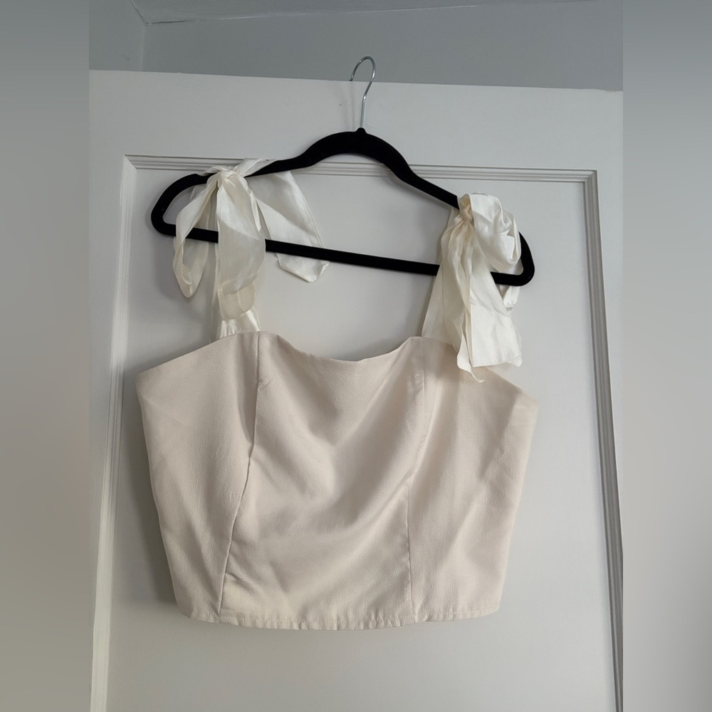 RIHOAS Cream cropped top with Ribbon Straps